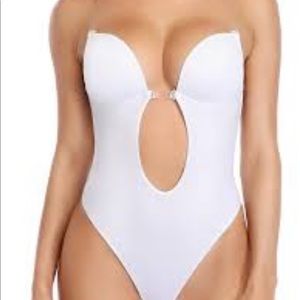 White Strapless Backless Plunge Neckline Shapewear Bra 36